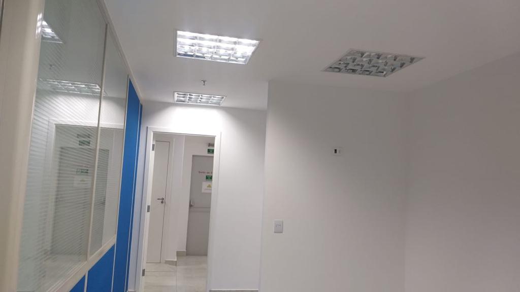 Laje 320 metros área util - Prédio de Alto Padrão Coorporativo, Próximo Berrini. 